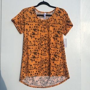 NEW! Lularoe Classic T shirt Medium orange